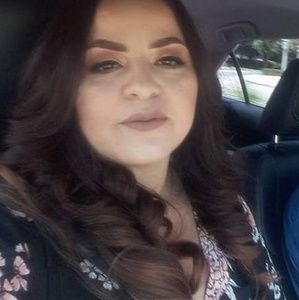 Meet your Posher, Petra